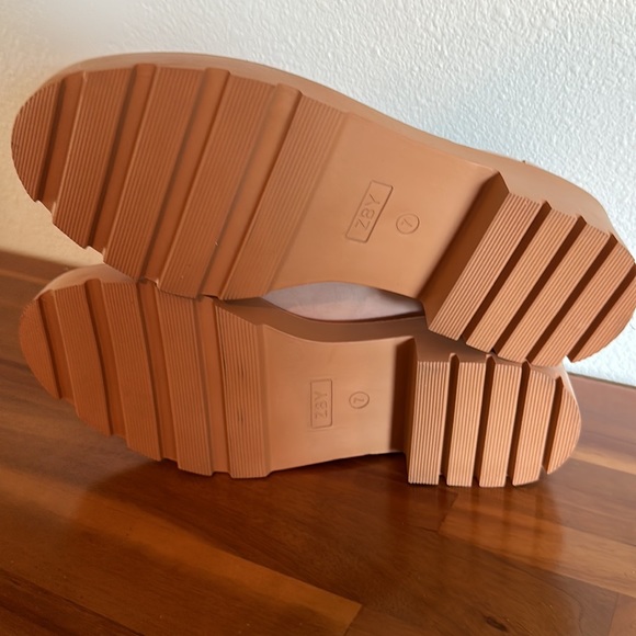 Women’s  Light Pink ZBY Slip on Loafer’s - Picture 8 of 10